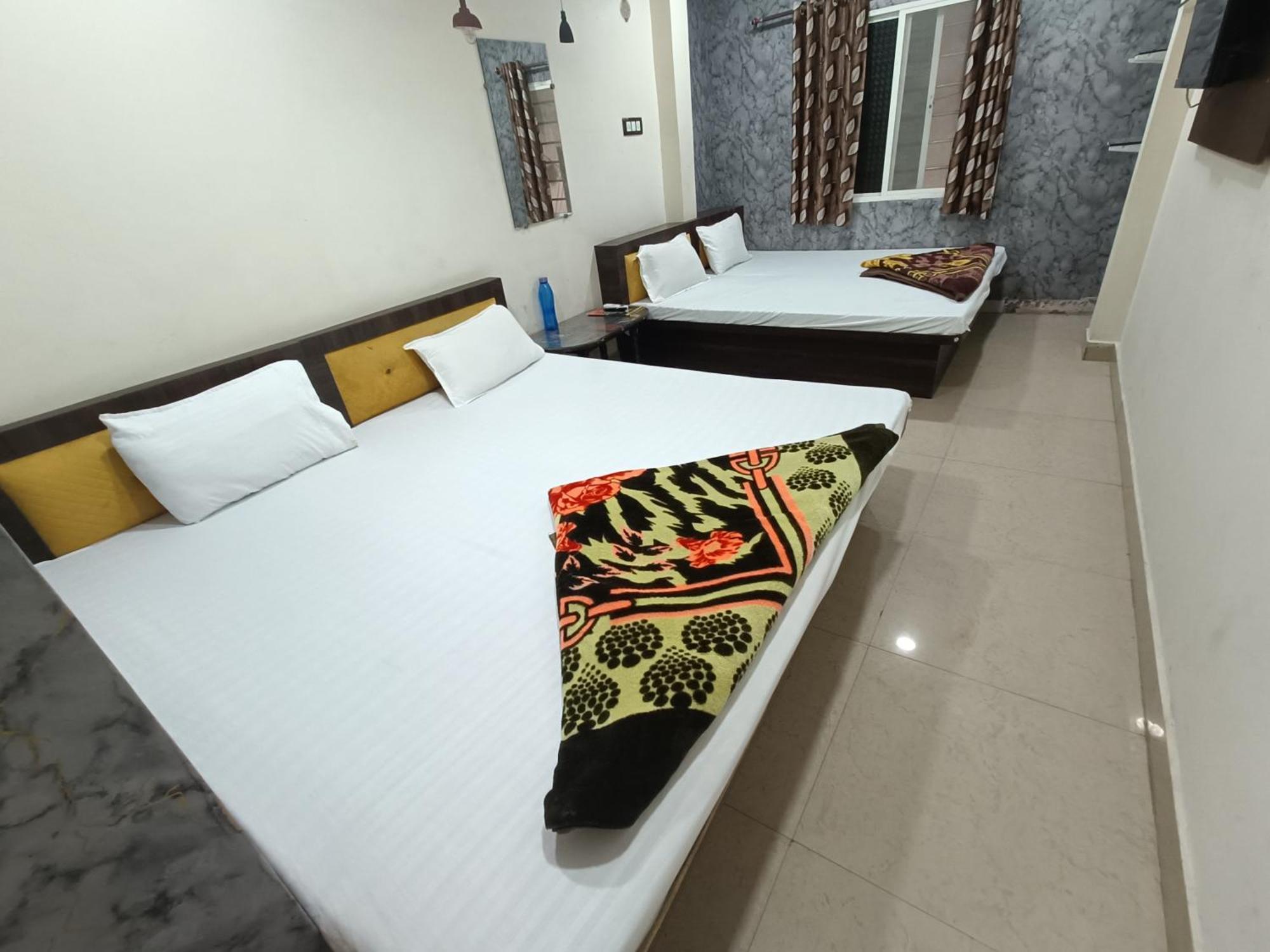 Ginger Hotels Ujjain Tower Kshipra Inn-Family Stay Airconditioned Hotel מראה חיצוני תמונה