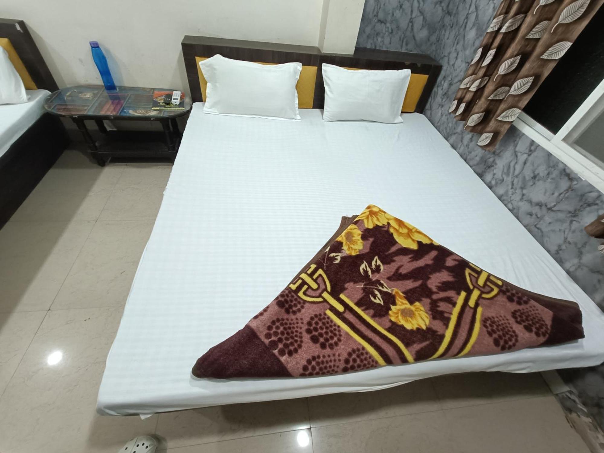 Ginger Hotels Ujjain Tower Kshipra Inn-Family Stay Airconditioned Hotel מראה חיצוני תמונה