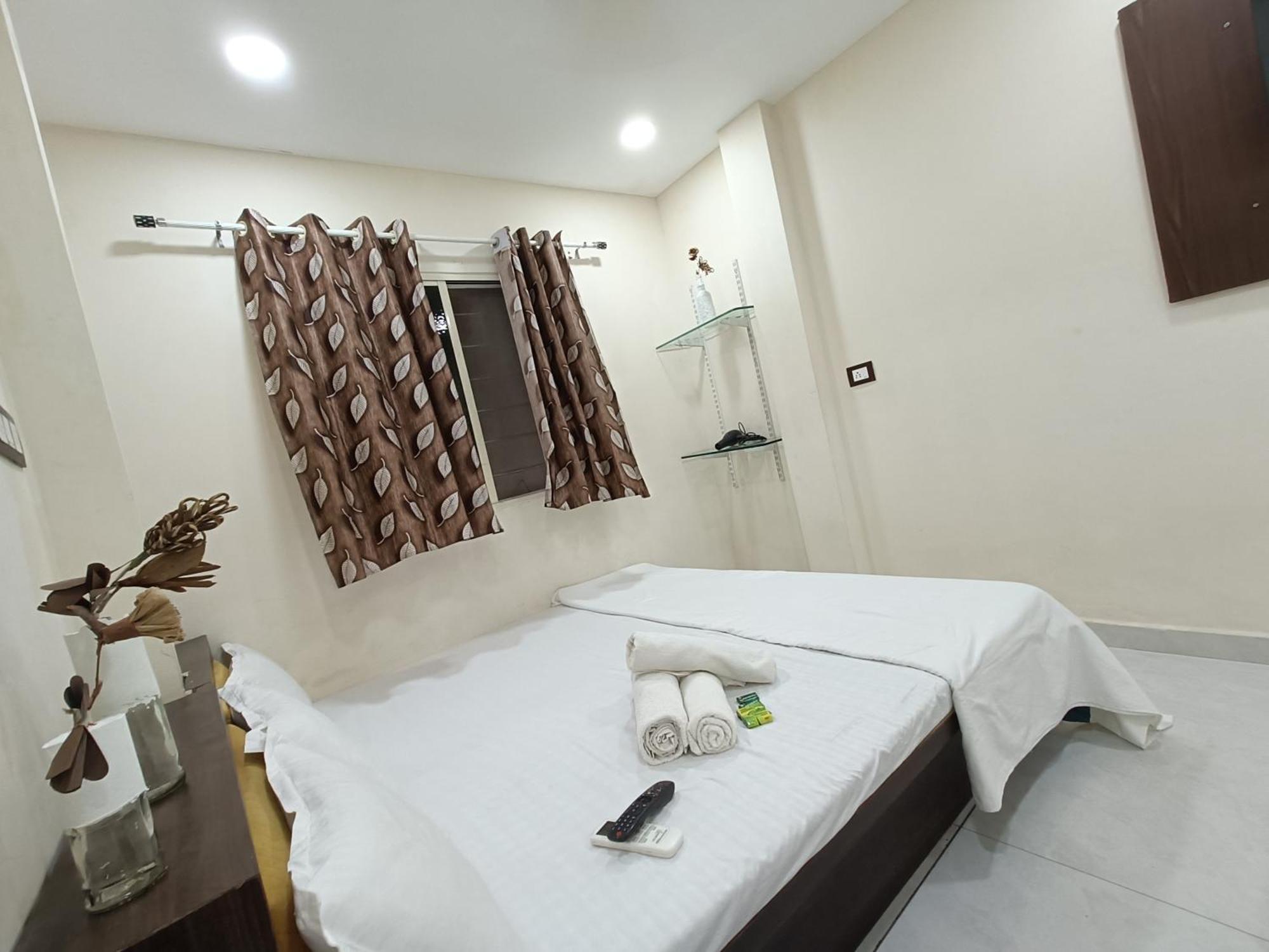 Ginger Hotels Ujjain Tower Kshipra Inn-Family Stay Airconditioned Hotel מראה חיצוני תמונה